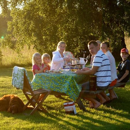 Pensionat Soederasen Ljungbyhed Buitenkant foto