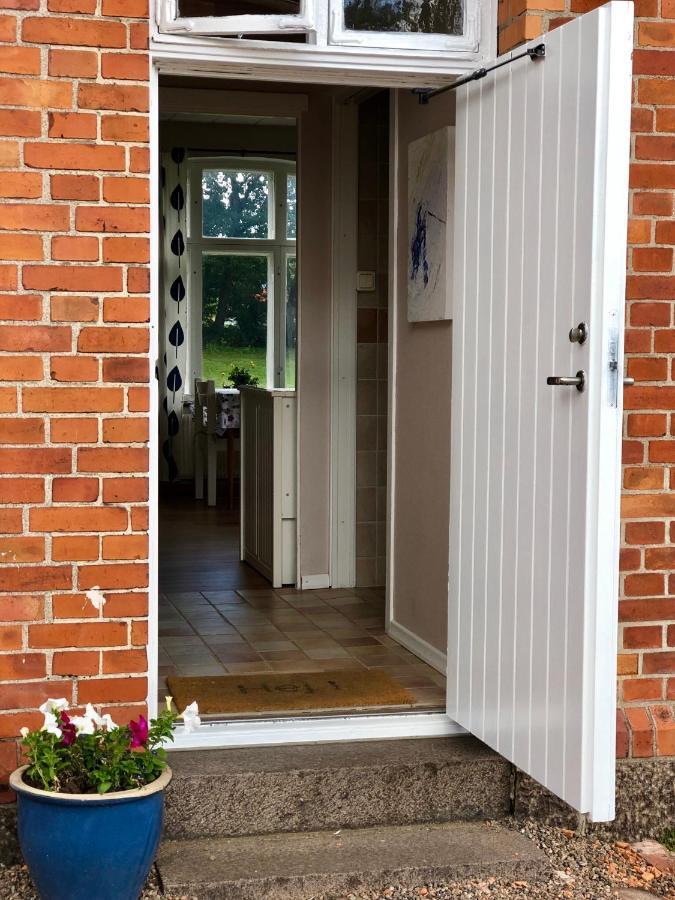 Pensionat Soederasen Ljungbyhed Buitenkant foto